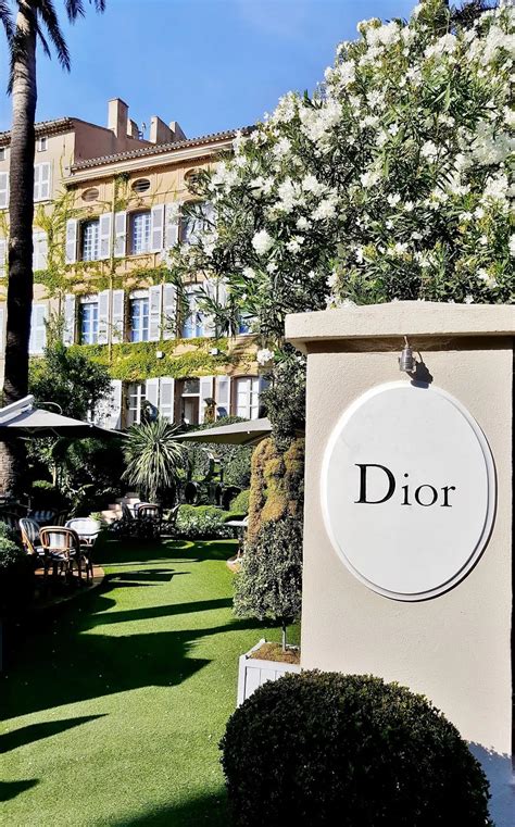 dior des lices restaurant reservations